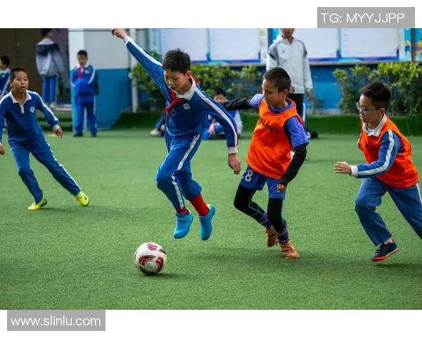 深圳足球明星盘点他们在绿茵场上的辉煌成就与影响力